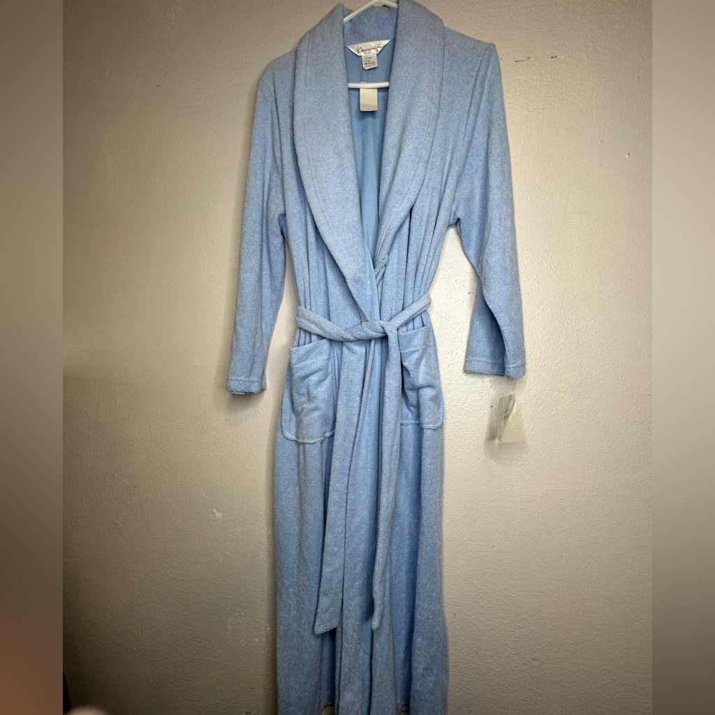 Diamond Tea Blue Robe